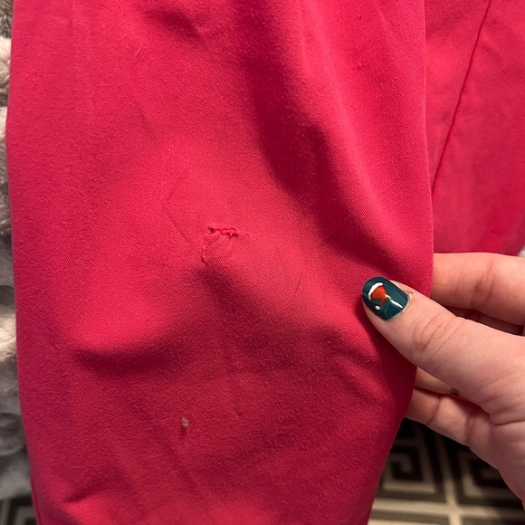 Figs Bright Pink Rafaela with FREE HW Zamora Joggers - Picture 3 of 4